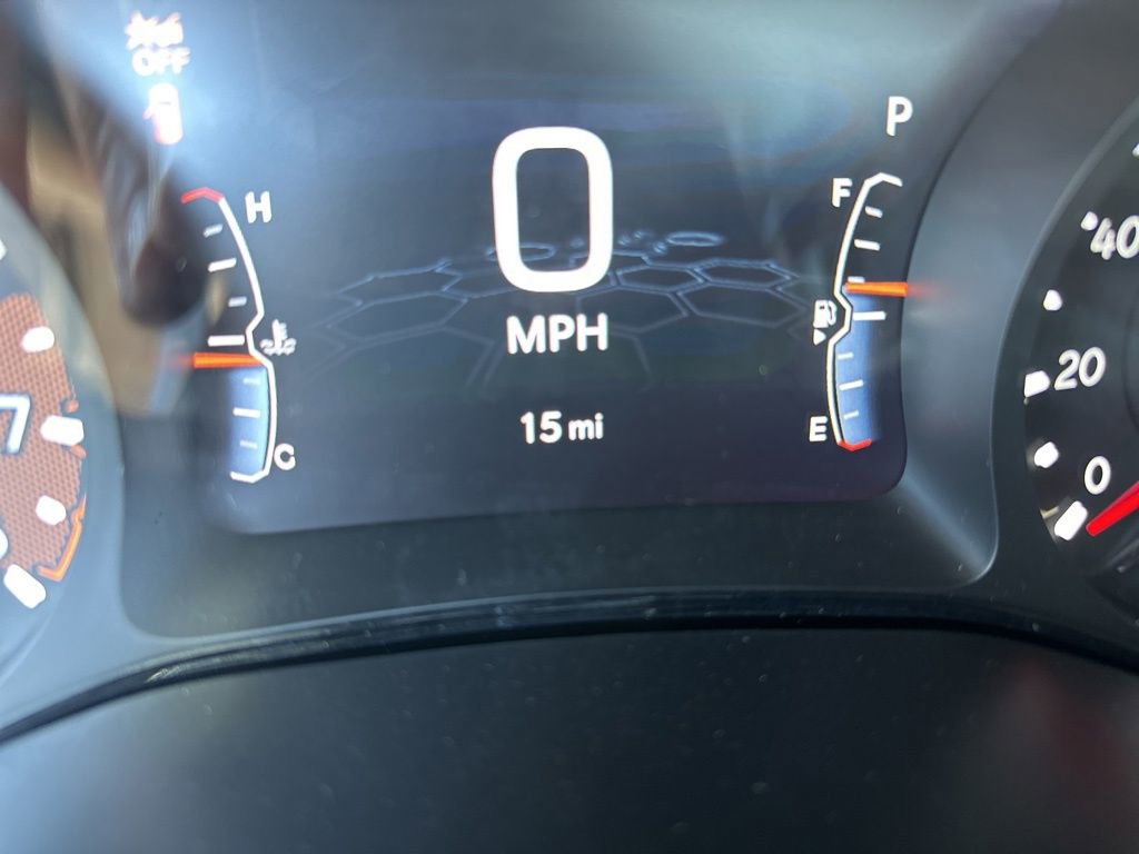 New 2025 Jeep Compass Latitude w/ Sun & Sound Group AWD/4WD image 23