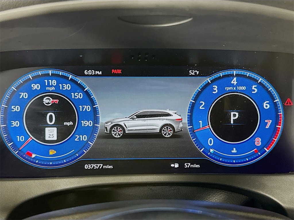 Used 2019 Jaguar F-PACE SVR image 12