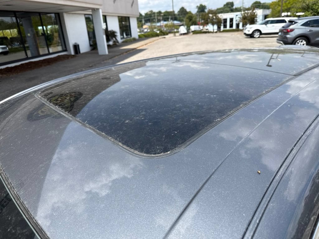 Used 2023 Lincoln Nautilus Reserve FWD image 5