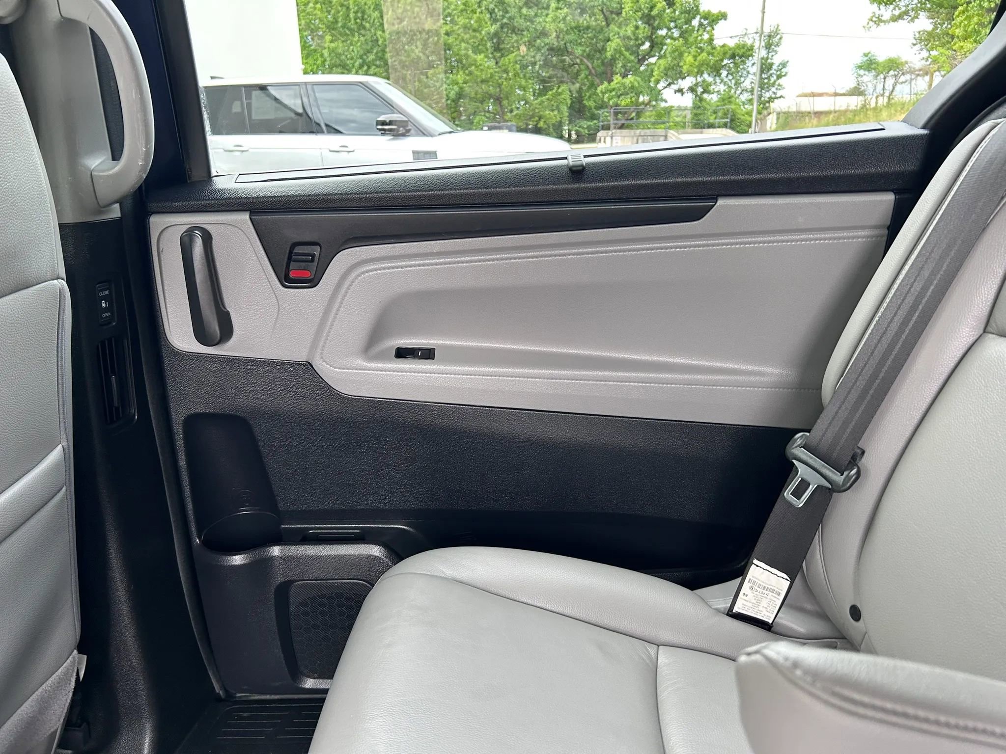 Used 2018 Honda Odyssey EX-L image 30