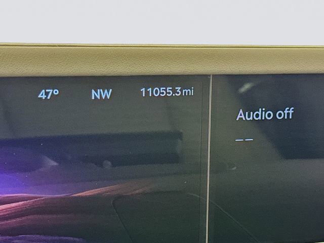 Used 2024 Lincoln Nautilus Premier w/ Equipment Group 102A image 12