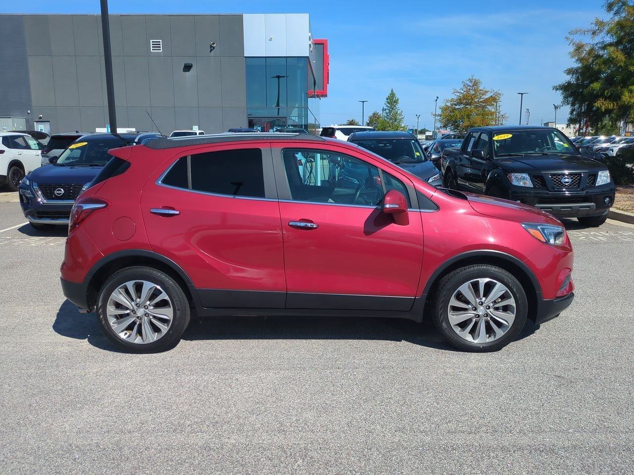 Used 2019 Buick Encore Preferred FWD image 2