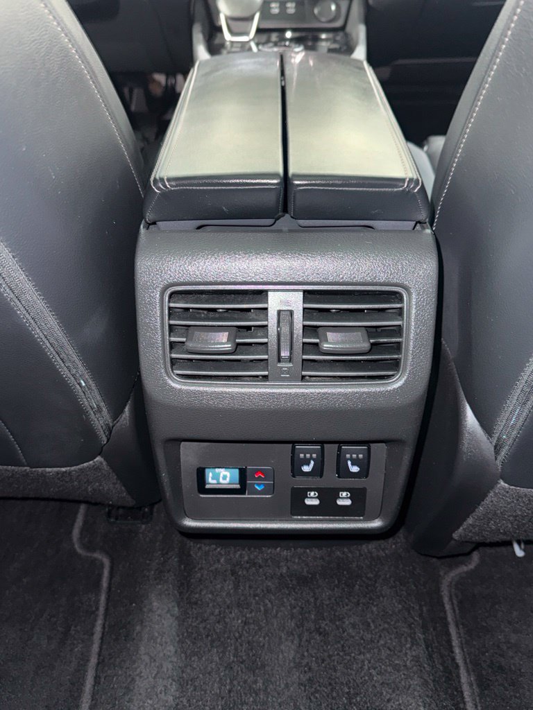 Used 2024 Nissan Rogue SL AWD/4WD image 27