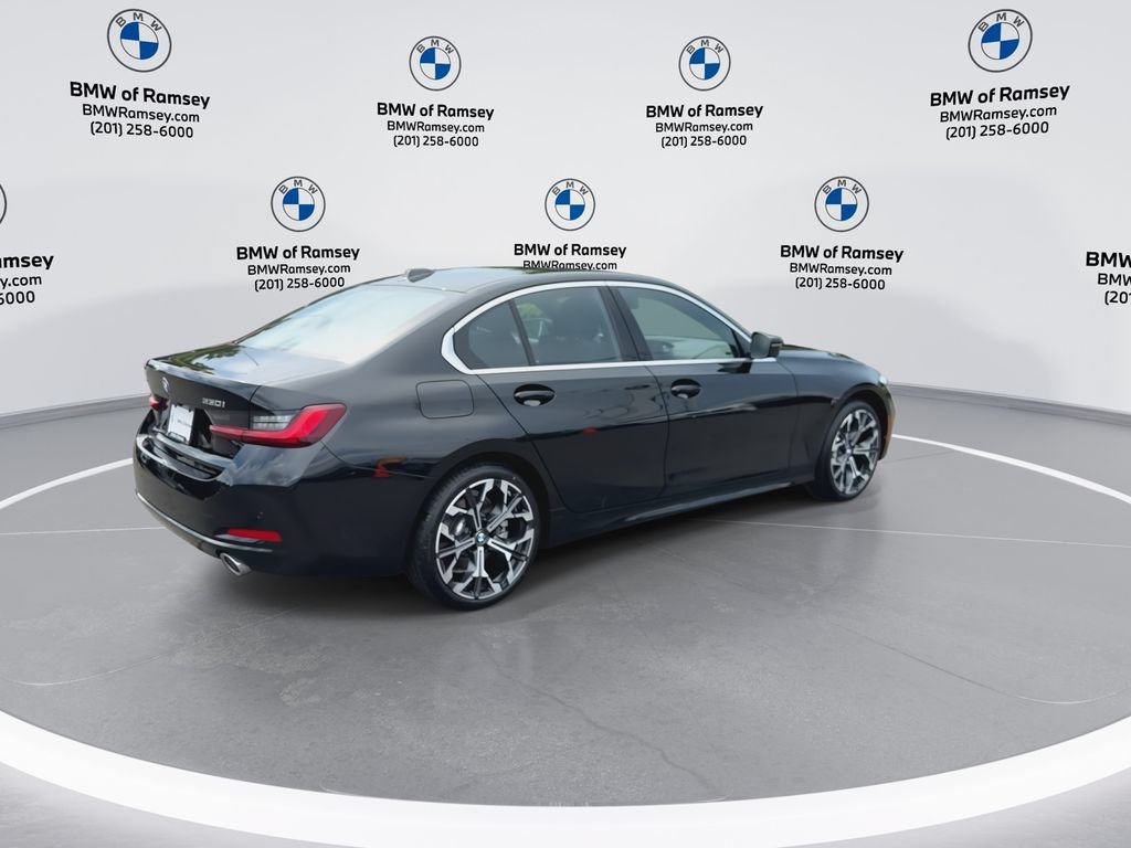 Used 2026 BMW 330i xDrive Sedan w/ Premium Package AWD/4WD image 8