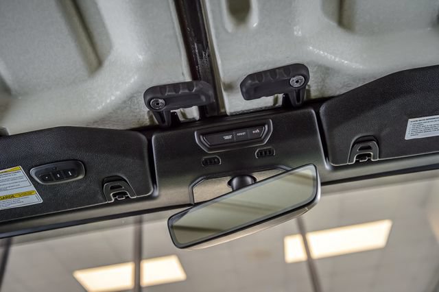 Used 2019 Jeep Wrangler Unlimited Sahara AWD/4WD image 38