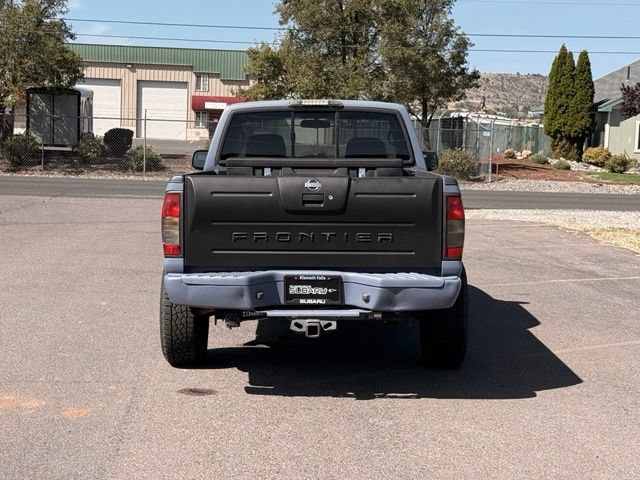 Used 2002 Nissan Frontier XE w/ (BCP) Body-Color Pkg AWD/4WD image 4