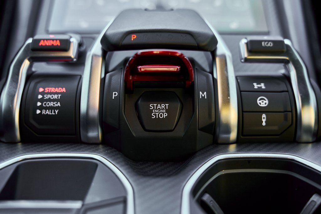 Used 2024 Lamborghini Urus Performante image 66