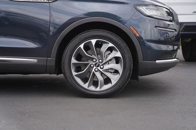 Used 2023 Lincoln Nautilus Reserve w/ Luxury Package image 4