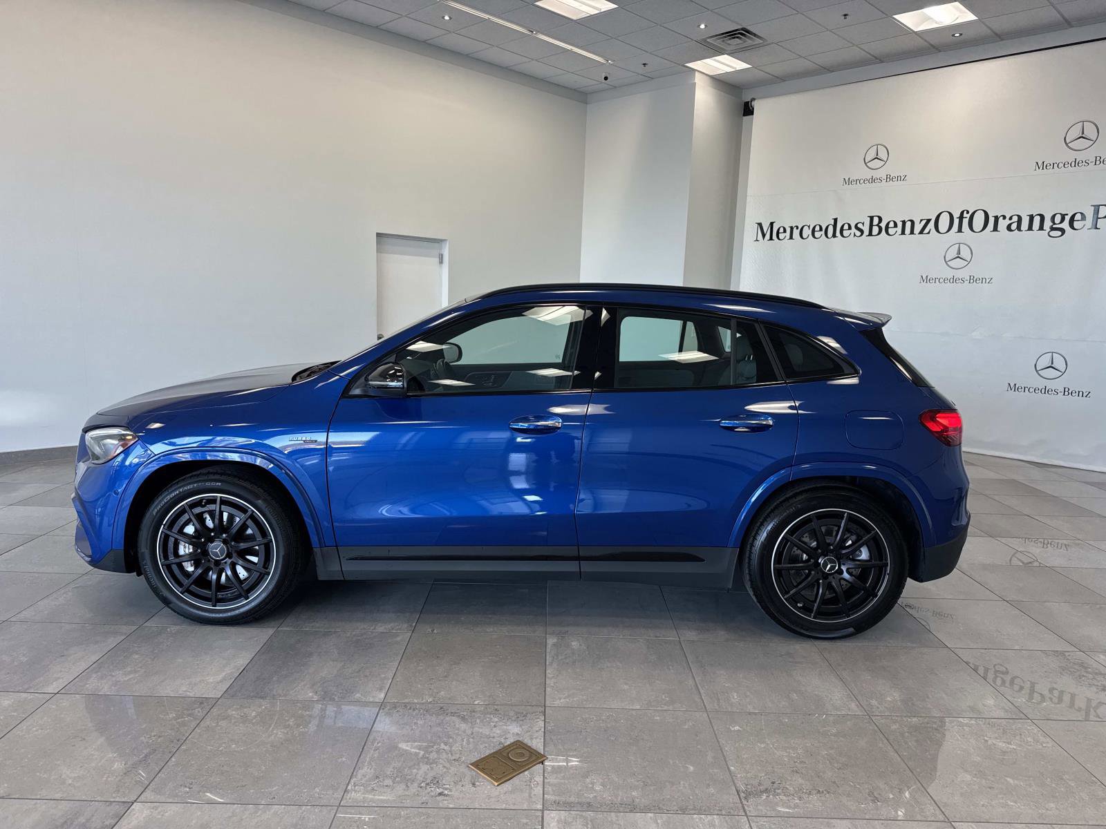 Certified 2025 Mercedes-Benz GLA 35 AMG 4MATIC image 8