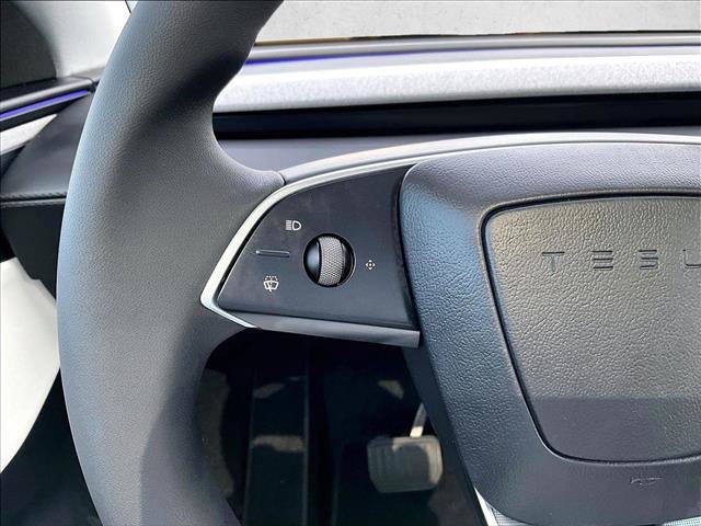 Used 2026 Tesla Model Y AWD image 18