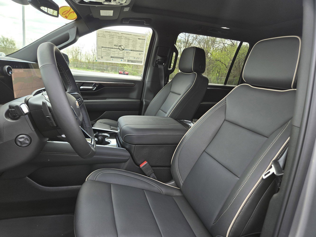 New 2026 Chevrolet Suburban Premier w/ Sun And Tow Package AWD/4WD image 16