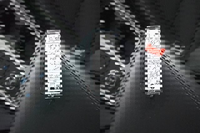 Used 2022 Ford Explorer XLT image 32