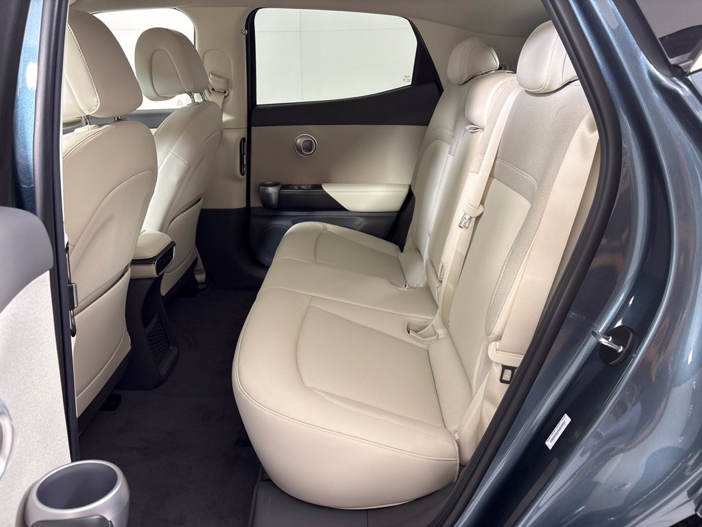 New 2027 Genesis GV60 RWD image 18