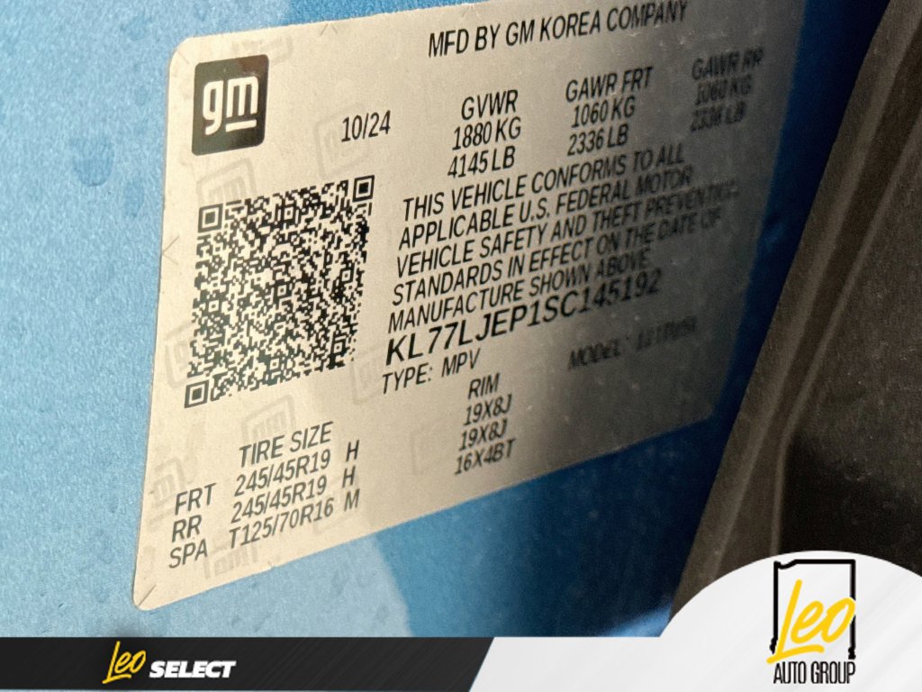 Used 2025 Chevrolet Trax RS w/ Sunroof Package FWD image 34