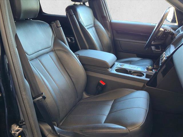 Used 2020 Land Rover Discovery SE AWD/4WD image 21