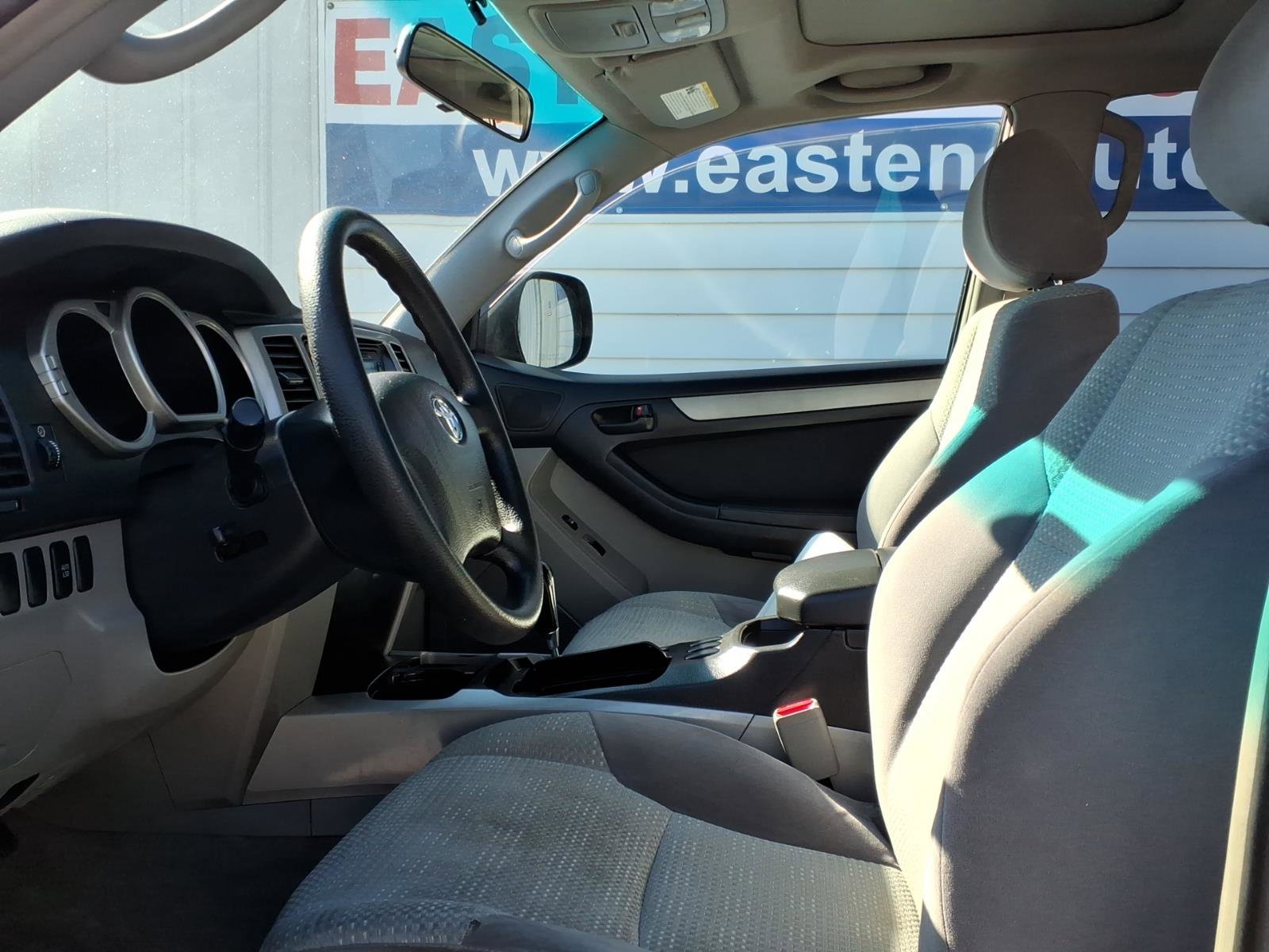 Used 2005 Toyota 4Runner SR5 RWD image 7