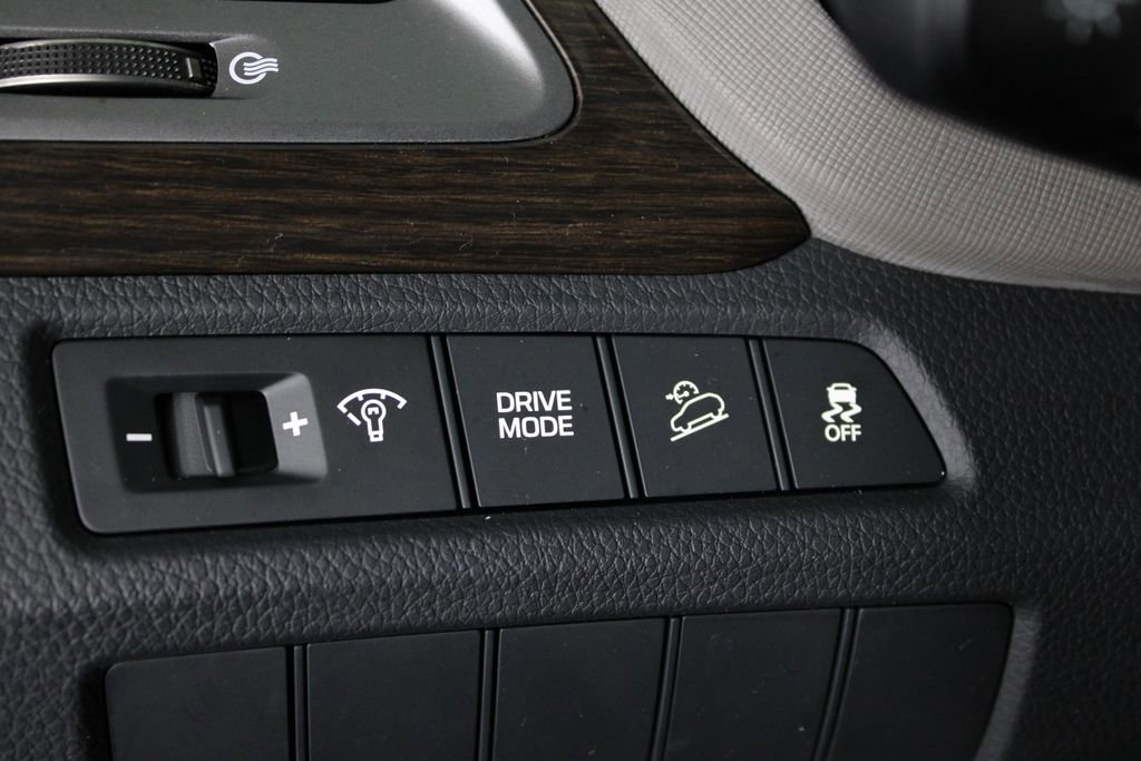 Used 2017 Hyundai Santa Fe Sport image 19