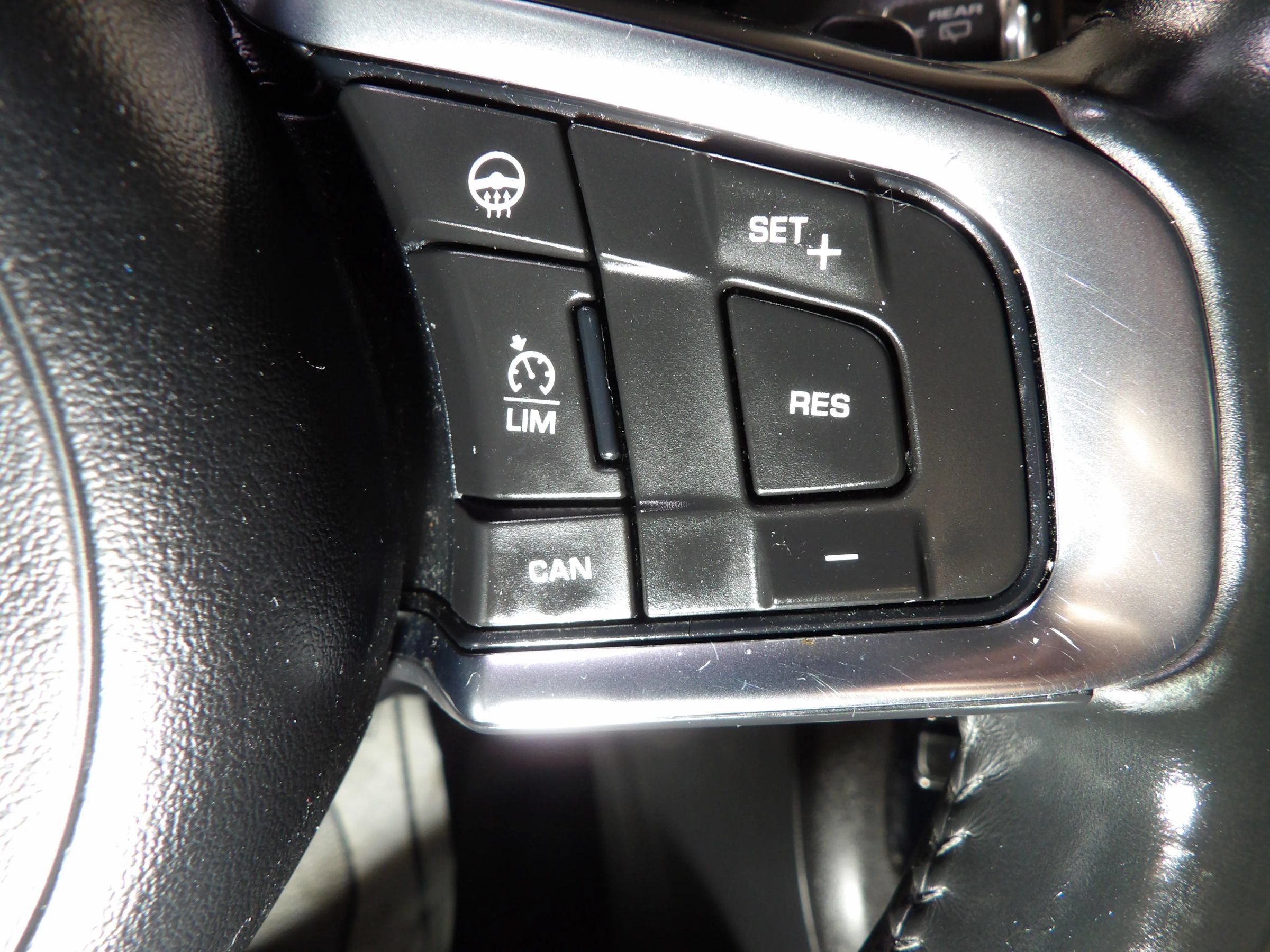 Used 2018 Jaguar F-PACE Prestige AWD/4WD image 20