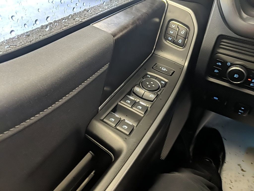 New 2026 Ford F250 Lariat w/ Black Appearance Package image 34