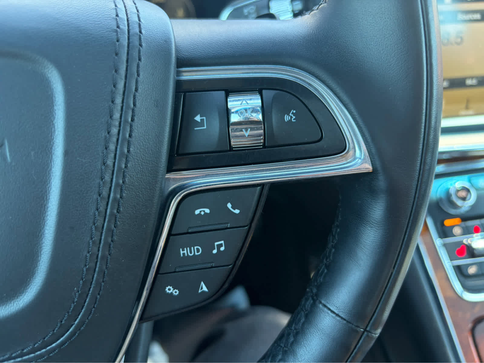 Used 2019 Lincoln Continental Black Label AWD/4WD image 18