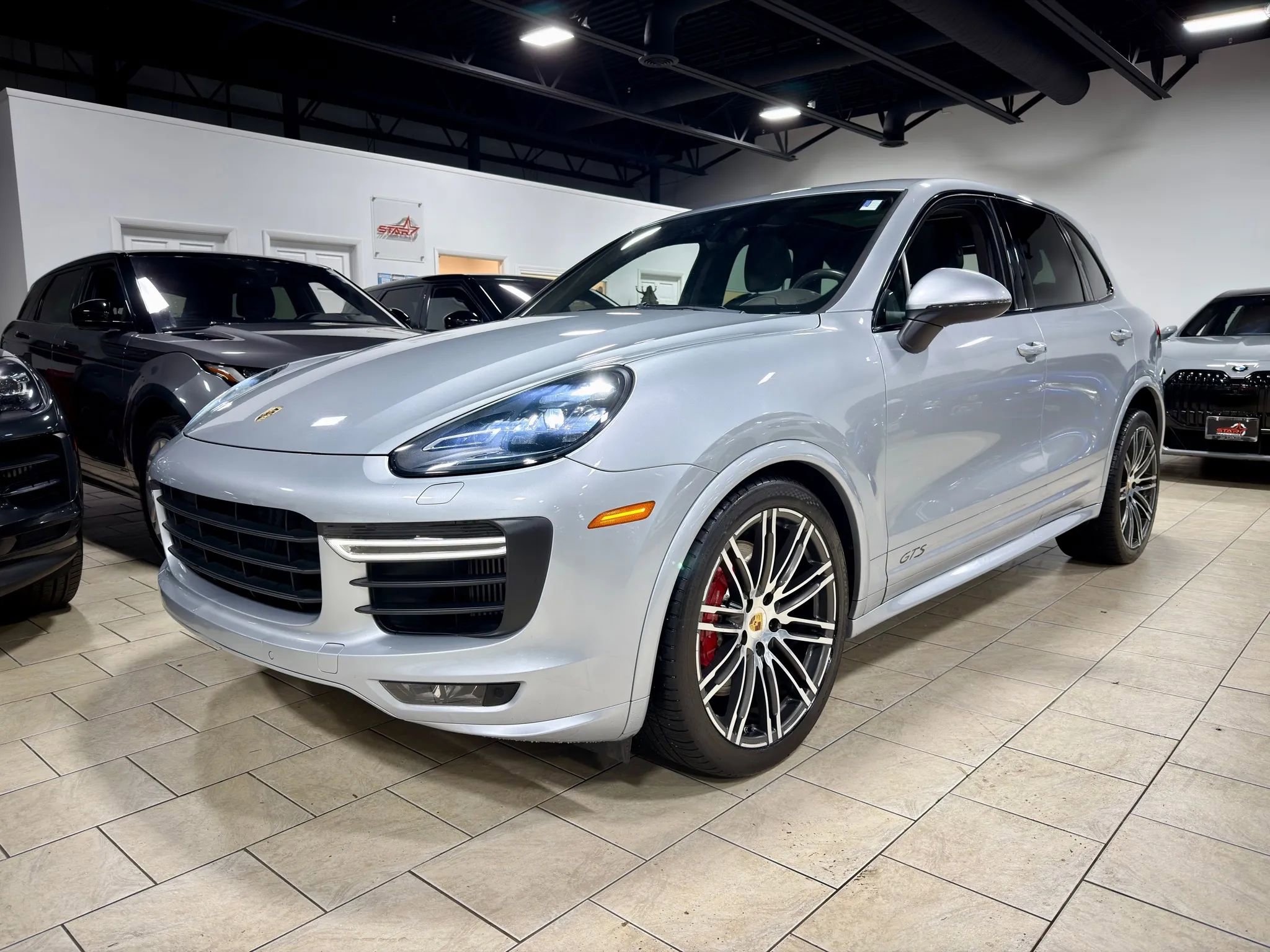 Used 2016 Porsche Cayenne GTS image 11