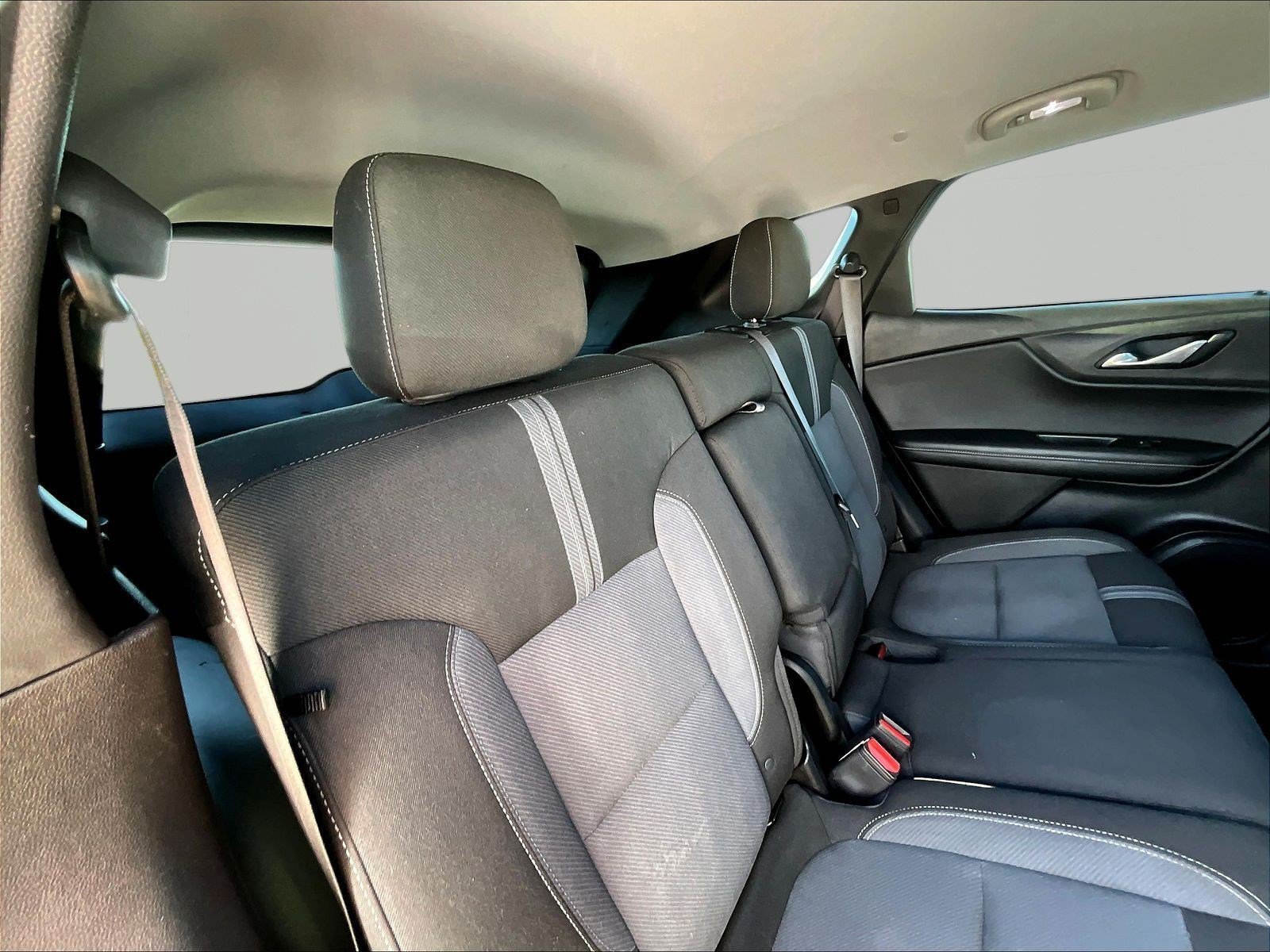 Used 2024 Chevrolet Blazer LT FWD image 25