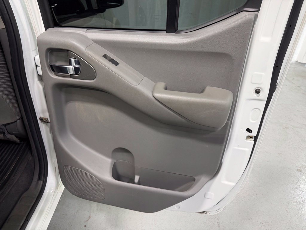 Used 2019 Nissan Frontier SV RWD image 18