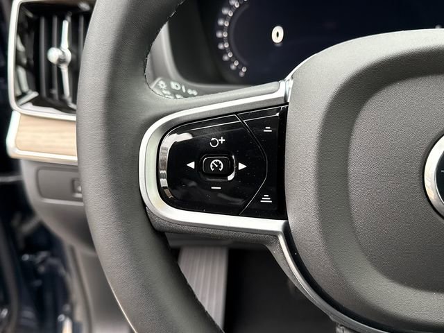 New 2026 Volvo XC90 B6 Plus w/ Protection Package Premier image 12