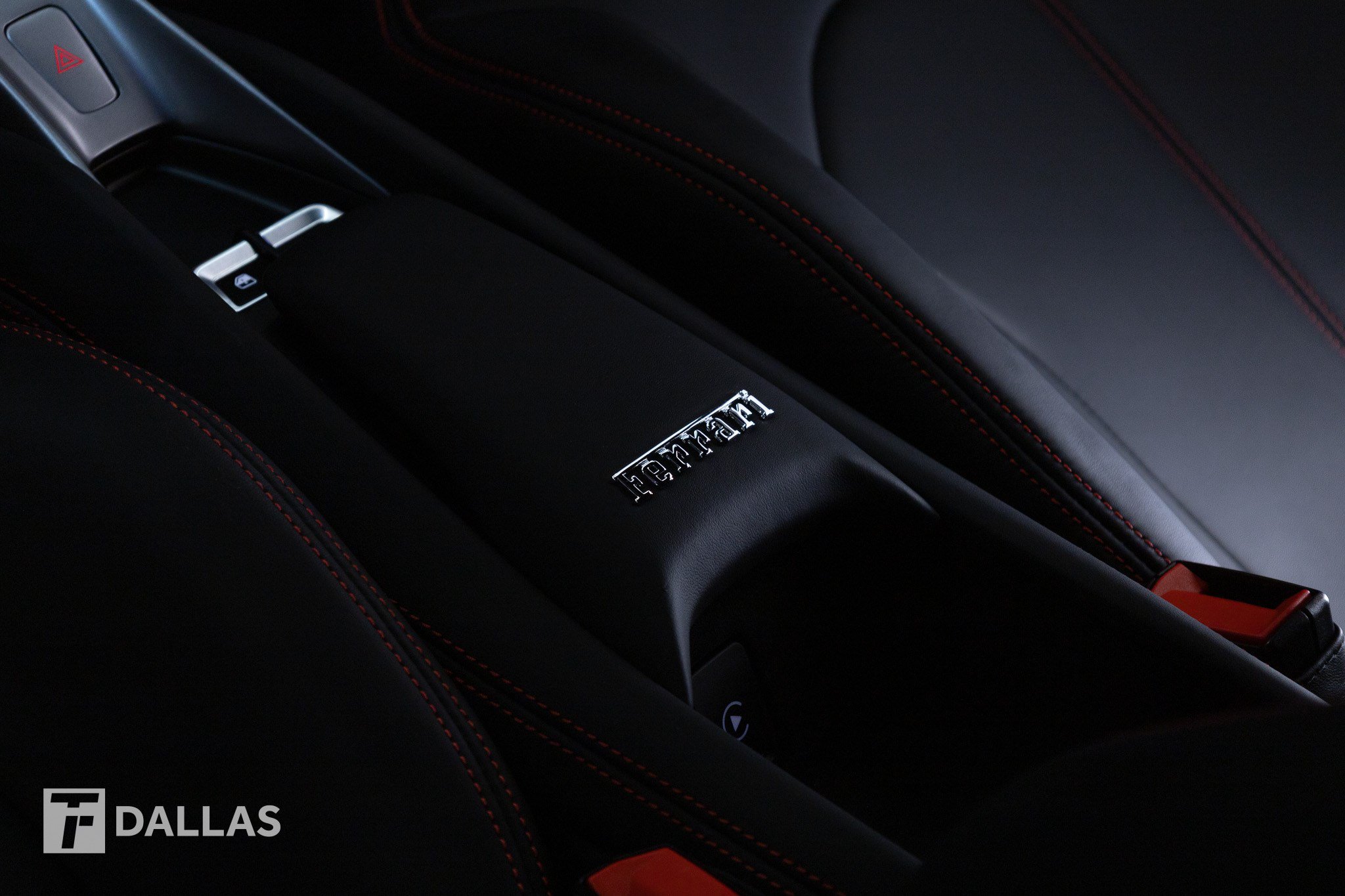 Used 2022 Ferrari F8 Tributo RWD image 37