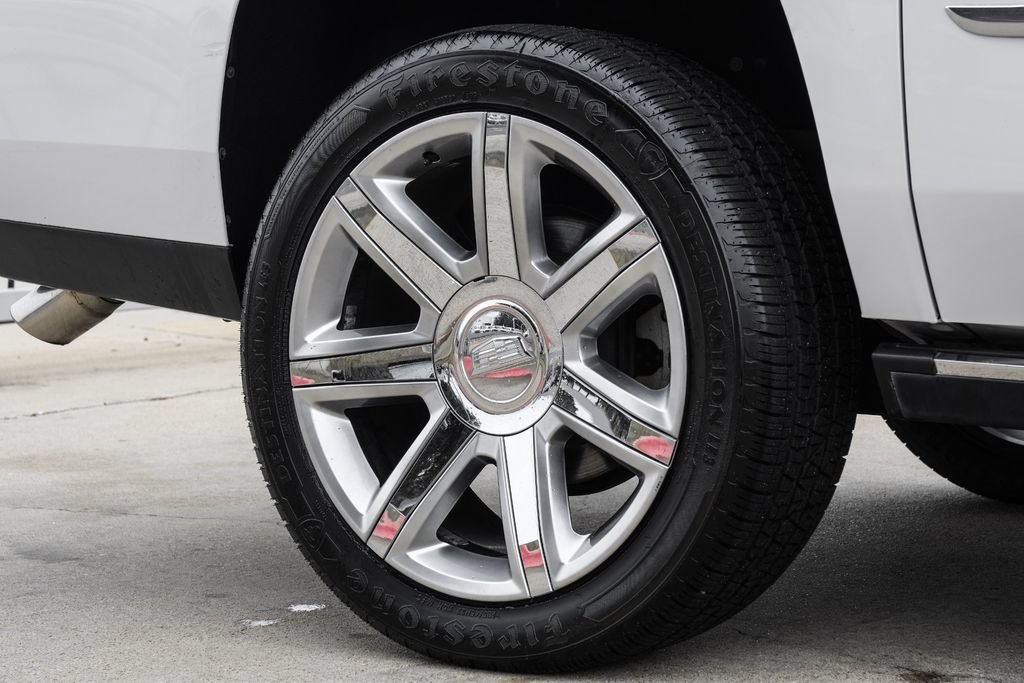 Used 2019 Cadillac Escalade ESV Premium Luxury RWD image 61