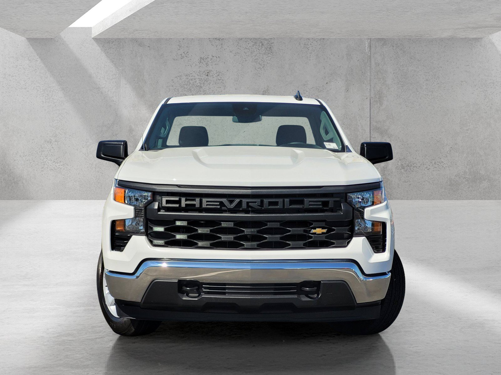Used 2025 Chevrolet Silverado 1500 W/T RWD image 3
