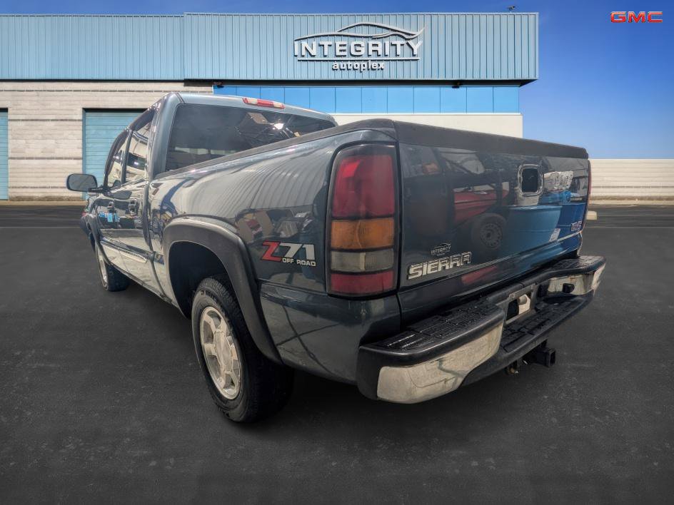 Used 2006 GMC Sierra 1500 SLE w/ Onstar Plus Package image 4