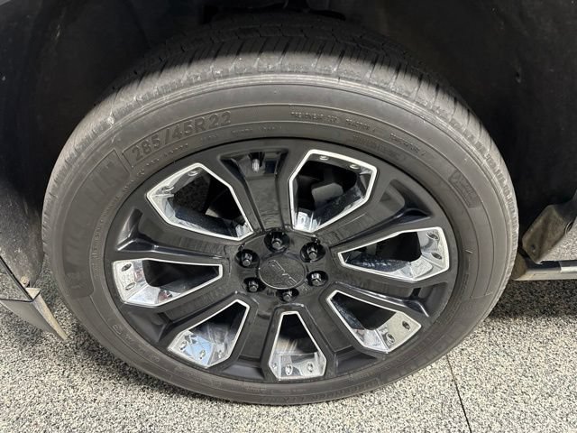 Used 2019 GMC Yukon Denali w/ Denali Ultimate Package AWD/4WD image 3