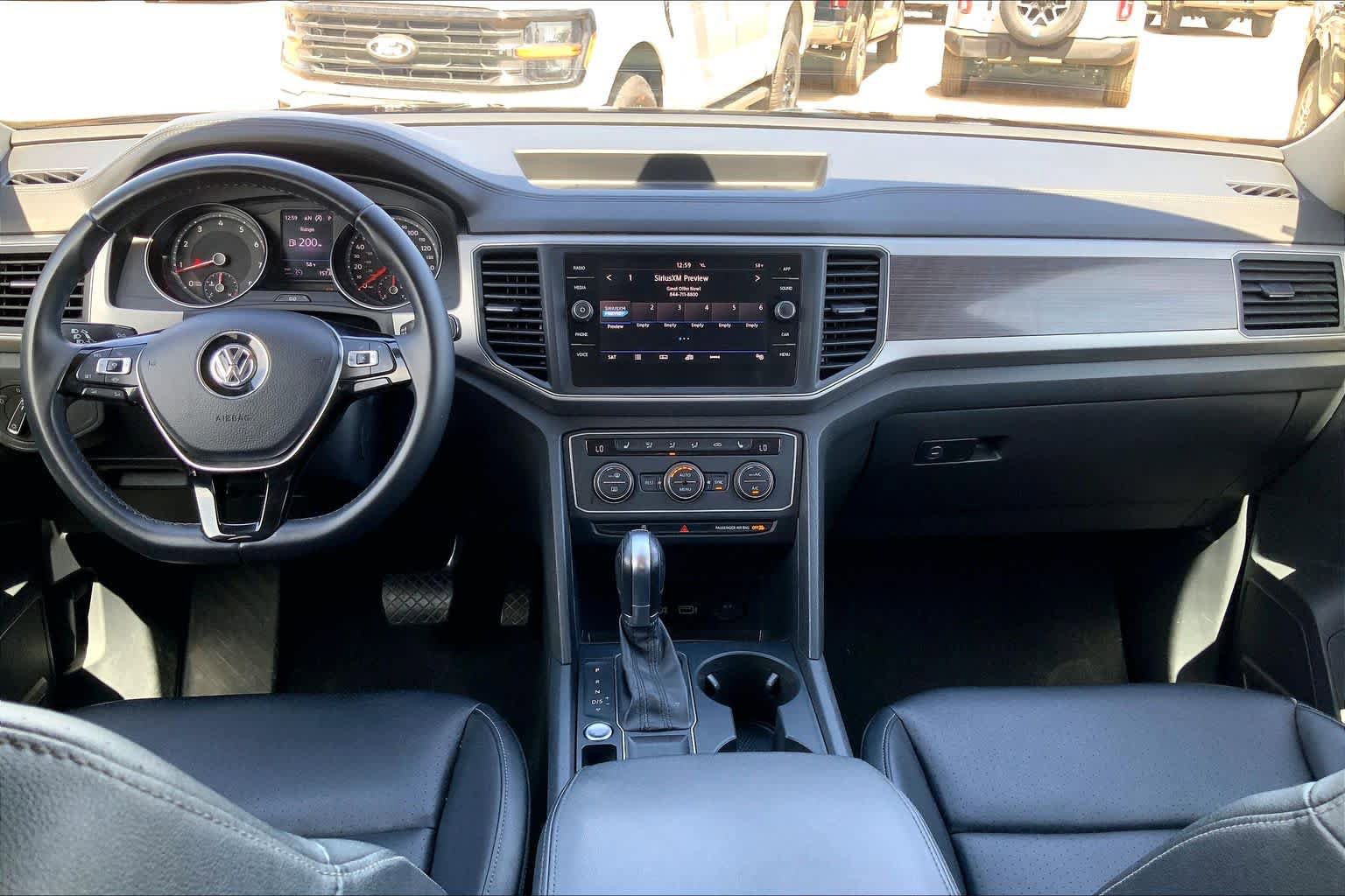 Used 2019 Volkswagen Atlas SE w/ Towing Package image 16