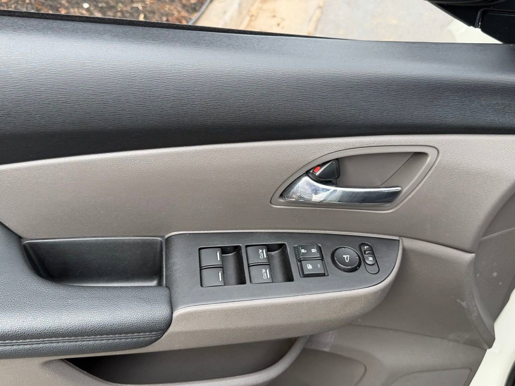 Used 2016 Honda Odyssey EX-L image 30