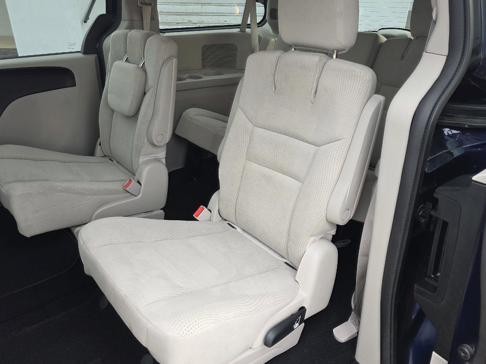 Used 2017 Dodge Grand Caravan SE w/ Power Window Group image 30