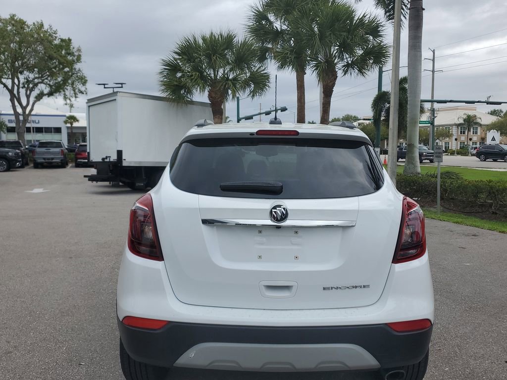 Certified 2022 Buick Encore Preferred w/ Safety Package image 13