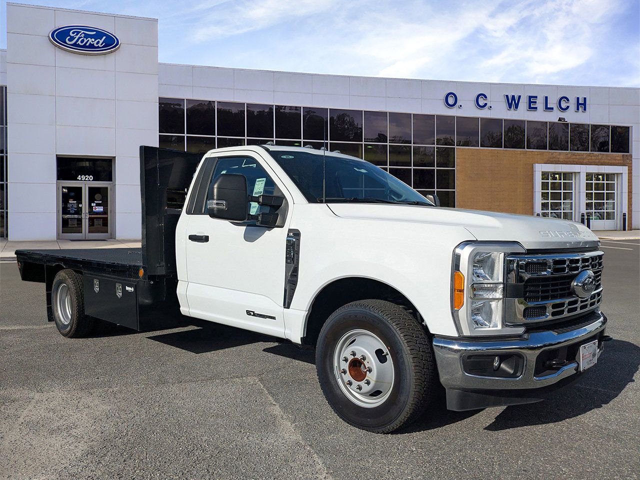 New 2023 Ford F350 XL w/ XL Chrome Package image 1