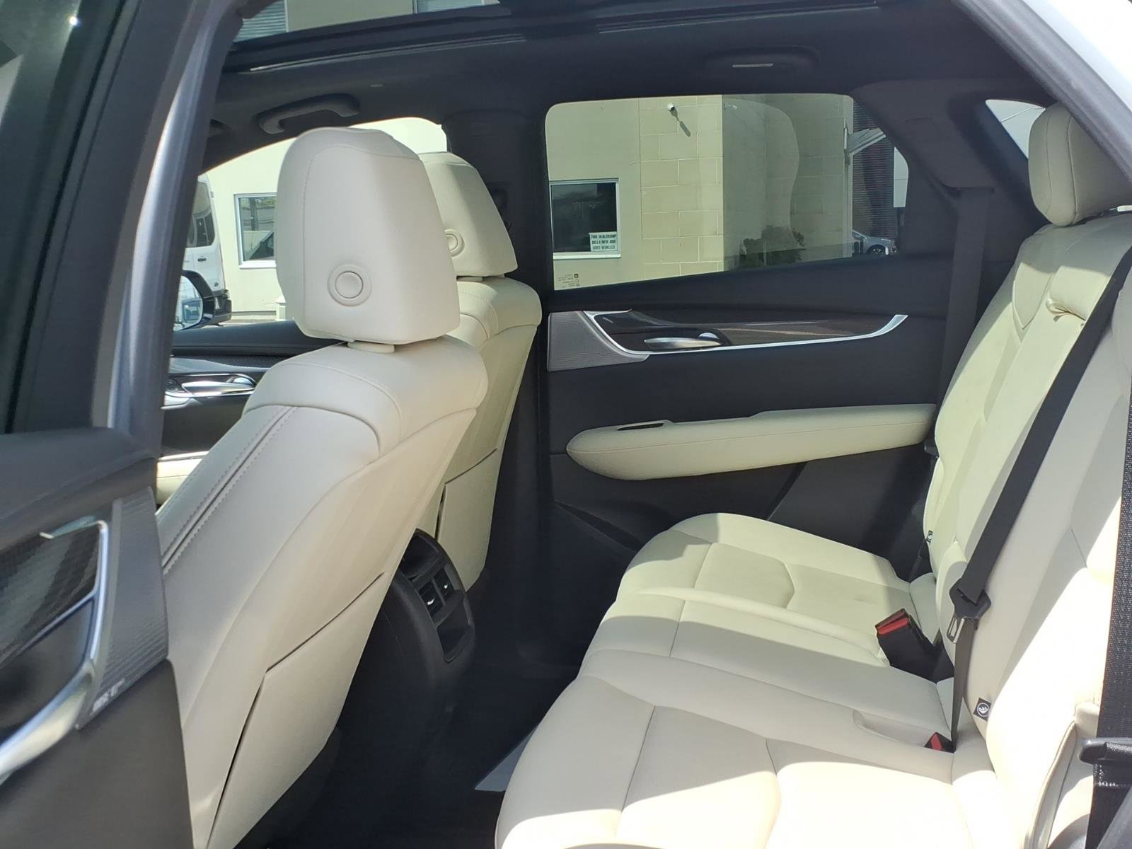 Certified 2023 Cadillac XT5 Sportv AWD/4WD image 16