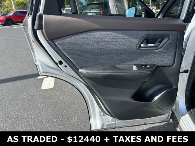 Used 2021 Nissan Rogue SV FWD image 13