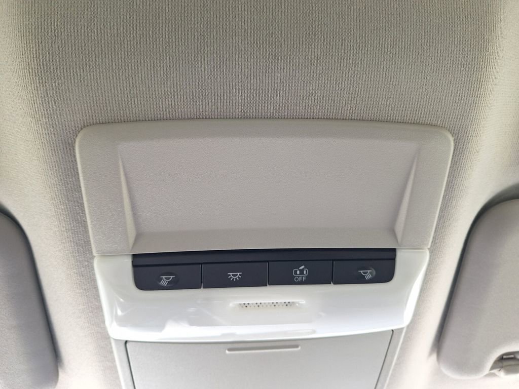 Used 2023 Nissan Sentra SR w/ Trunk Package image 19