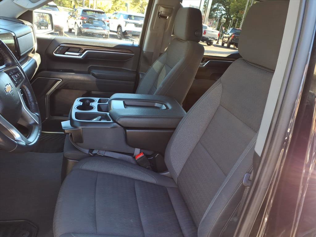 Used 2022 Chevrolet Silverado 1500 LT image 11