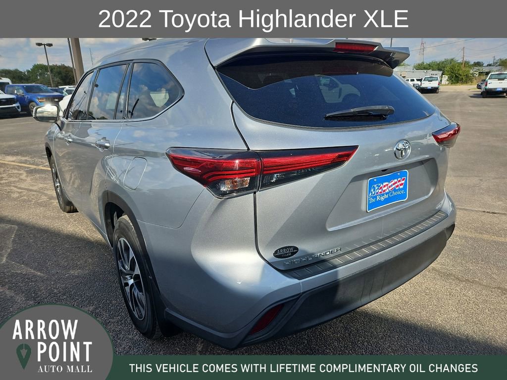 Used 2022 Toyota Highlander XLE image 9