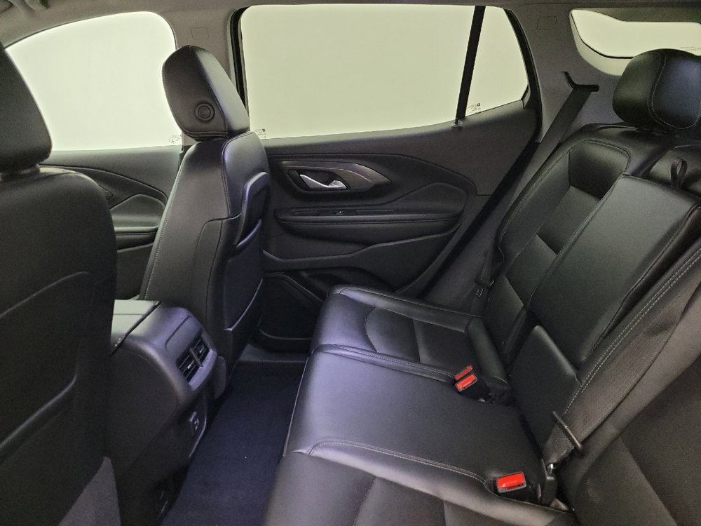Used 2023 GMC Terrain SLT image 18
