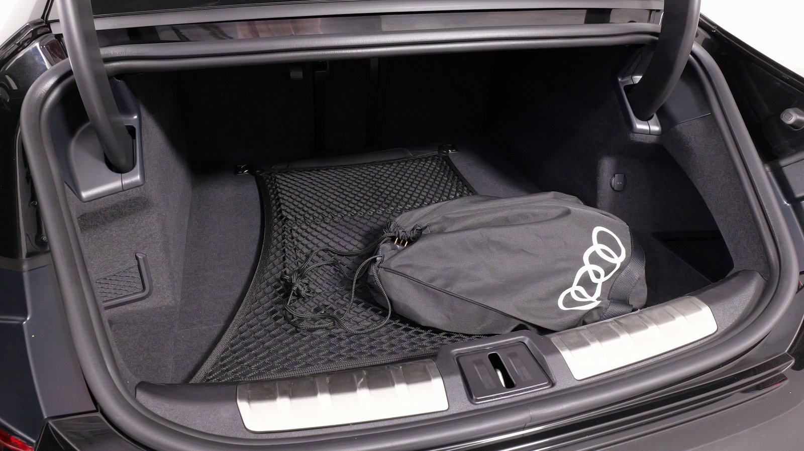 Used 2024 Audi RS e-tron GT w/ Carbon Performance Package image 64