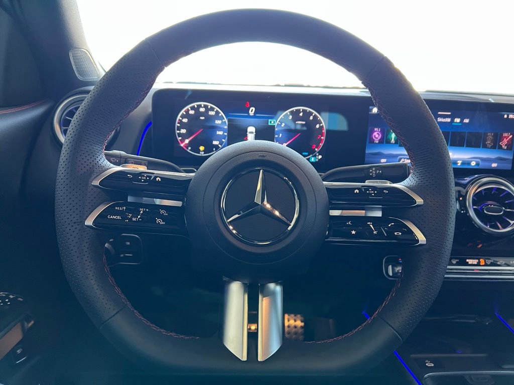 Certified 2025 Mercedes-Benz GLB 250 4MATIC image 15