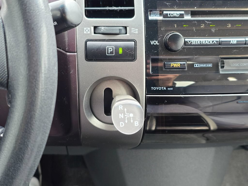 Used 2005 Toyota Prius FWD image 25