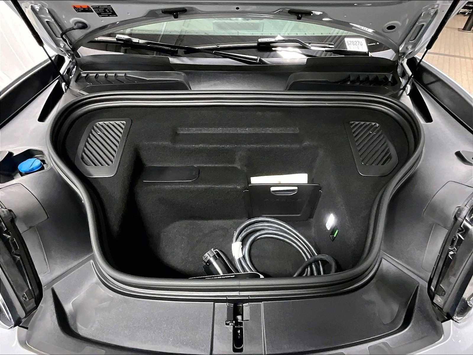 Used 2024 Porsche Macan 4 Electric image 37