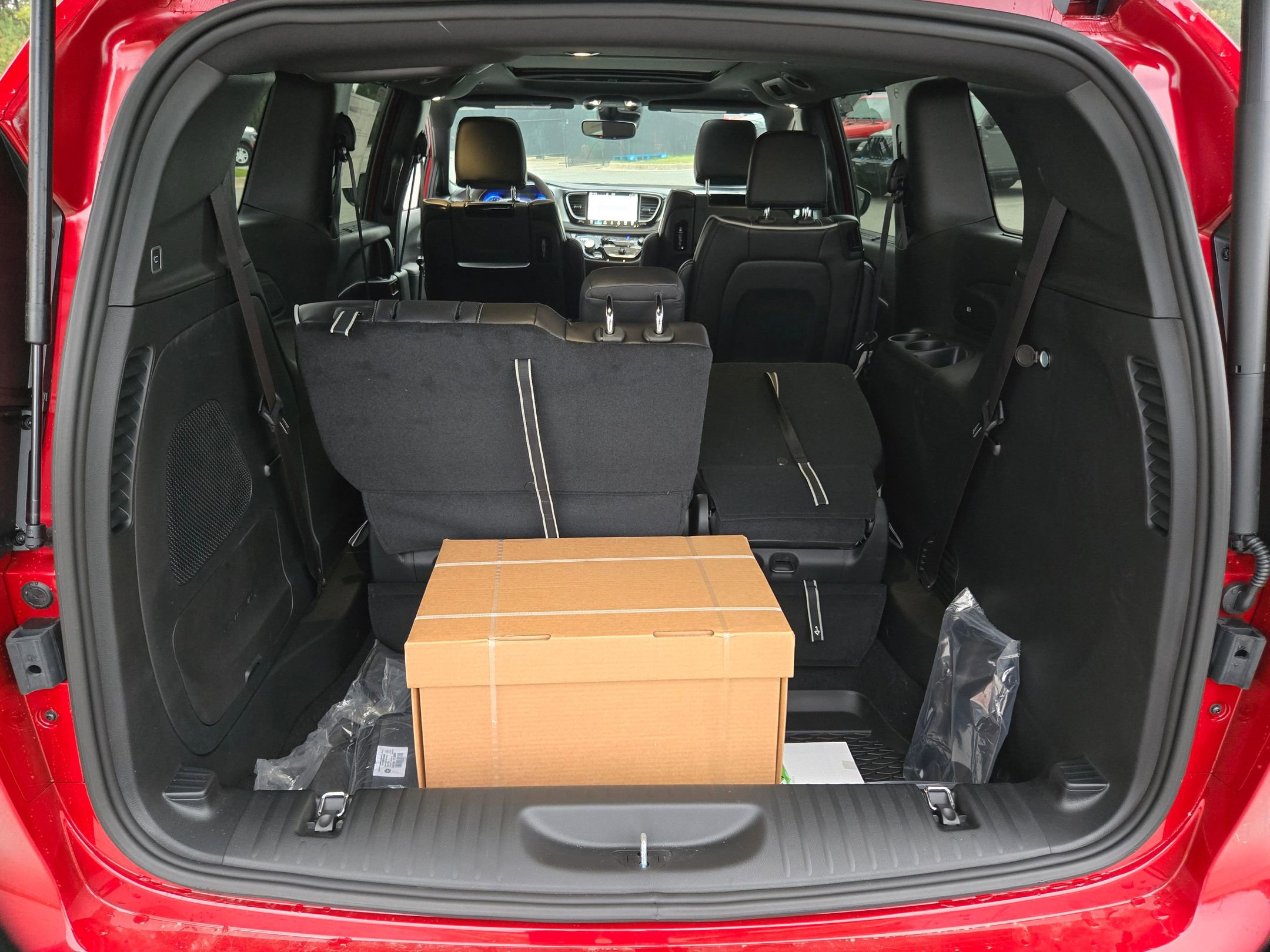 New 2026 Chrysler Pacifica Limited image 23