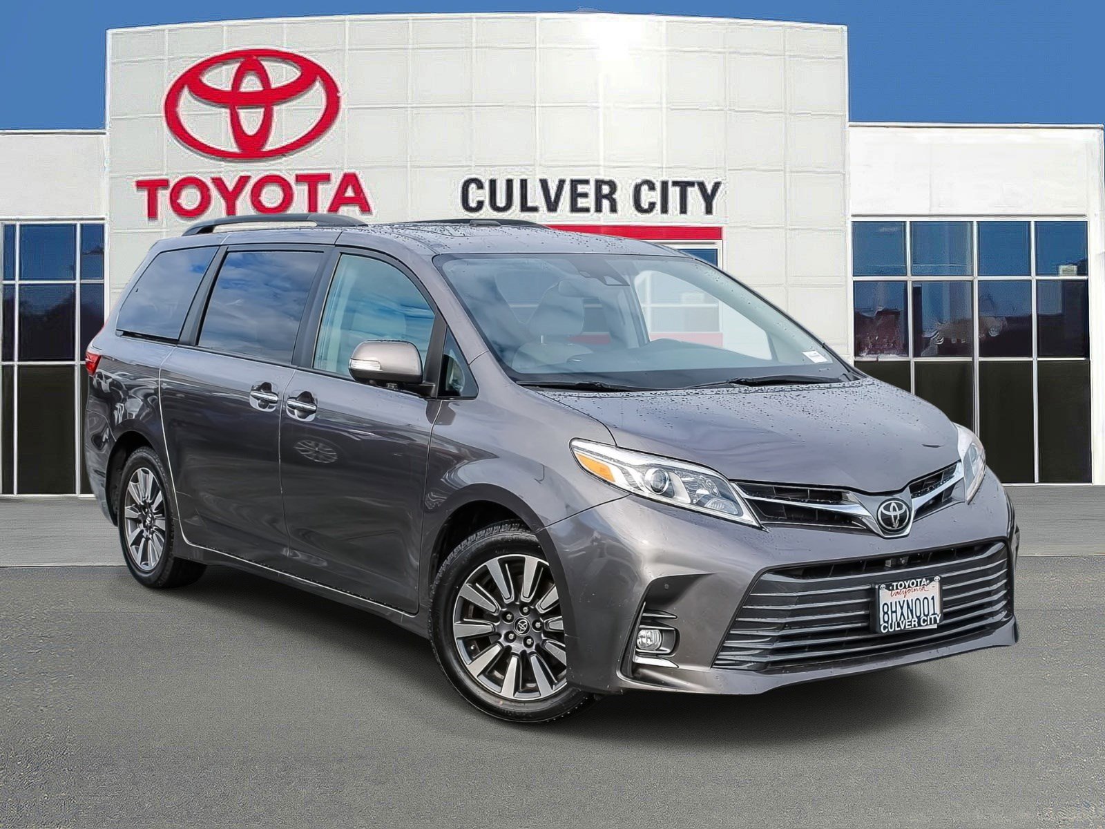 Certified 2019 Toyota Sienna Limited Premium